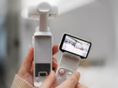 Insta360 Luna Ultra heeft een afneembare afstandsbediening met een touchscreen.