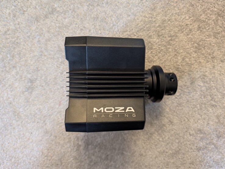 Moza R5 wielbasis.