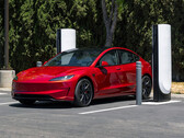 Tesla Model 3 bij een Supercharger. (Afbeeldingsbron: Tesla)