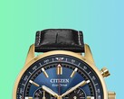 De nieuwe Racing Chronograph van Citizen combineert een blauwe wijzerplaat met een goudkleurige kast.