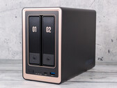 Klein, snel en verrassend stil  - review van de Ugreen NASync DXP2800 GT