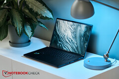 De ROG Zephyrus M16 2023 is een van de laptops waarop Asus is begonnen met het uitrollen van een nieuwe bèta BIOS-update. (Afbeeldingsbron: Notebookcheck)