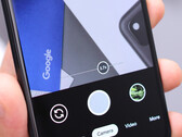 Google heeft besloten om zijn camera UI op tijd aan te passen voor de release van de Pixel 8-serie. (Afbeeldingsbron: Daniel Romero - bewerkt)