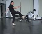 Een demo van een Unitree G1 humanoïde robot (Afbeelding bron: Unitree Robotics op YouTube)