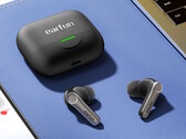 De EarFun Air Pro 4 Plus draadloze oordopjes met dubbele driver worden geleverd met 6-mic AI-ruisonderdrukking, Hi-Res Audio en een werkingsduur van 36 uur. (Afbeeldingsbron: EarFun)