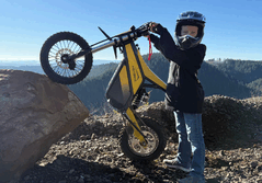 De Heybike Villain elektrische crossmotor heeft een topsnelheid van 72 km/u (Afbeelding bron: Heybike)