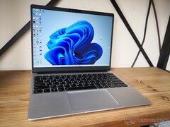 De Framework Laptop 13 met de 12e gen Intel CPU&#039;s kreeg een goede beoordeling van 80% in onze review. (Bron: Notebookcheck)