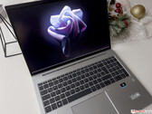 HP EliteBook 865 G9 Laptop review - 1000-nits Sure View display niet helemaal aan de maat