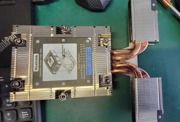 AMD EPYC Genoa heatsink (Bron: Yuuki_AnS)