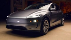 Het nieuwe Model Y wordt geleverd met de adaptieve grootlichtfunctie ingeschakeld. (Afbeelding bron: Jay Leno/YT)