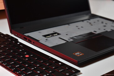 Lenovo ThinkPad P16s Gen 4 AMD met het toetsenbord verwijderd