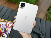De Pad Ultra heeft een slank en licht ontwerp. Afgebeeld: de achterkant van de tablet.