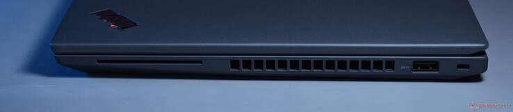 rechts: Smartcardlezer, USB A 3.2 Gen 1, Kensington-slot