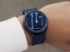 Google Maps voor Wear OS ondersteunt nu openbaar vervoer. (Afbeelding: Google)