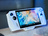 De ROG Ally zal nog steeds ondersteund worden na de release van de ROG Ally X. (Afbeeldingsbron: Notebookcheck)