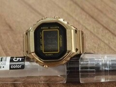 De oudere afbeelding van het geruchtmakende Casio CRW-001G-9 gouden ringhorloge (afbeelding), dat een vroeg pre-productie prototype lijkt te zijn. (Afbeeldingsbron: Great G-Shock World)