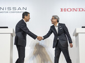 CEO van Nissan, Makoto Uchida, en CEO van Honda, Toshihiro Mibe. (Afbeeldingsbron: Nissan)