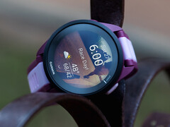 De Forerunner 165 is een van de vijf smartwatches waarop Garmin softwareversie 24.12 heeft uitgebracht. (Afbeelding bron: Garmin)