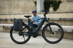 De Gazelle Ultimate T11+ is verkrijgbaar in een hoge-stappen-frame-optie