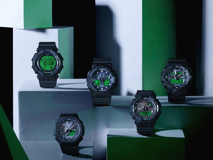 De Casio G-Shock Black en Electro Green horloges