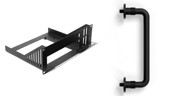 Framework DeskPi RackMate 10-inch 2U Mini-ITX plank en Framework Desktop Handgreep. (Afbeeldingsbron: Framework)