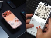 GameBaby Transparent Edition-hoesje (flip-to-play) in beperkte oplage voor de iPhone 17 Pro Max