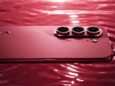 De Tecno Camon Slim 5G is slechts iets dikker dan de iPhone Air, maar beschikt over een batterij die bijna twee keer zo groot is.