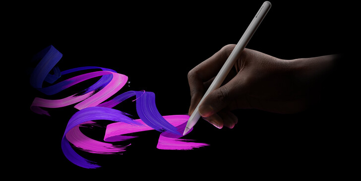 Th Pencil Pro wordt magnetisch aan de iPad bevestigd voor koppelen en draadloos opladen (Afbeeldingsbron: Apple)