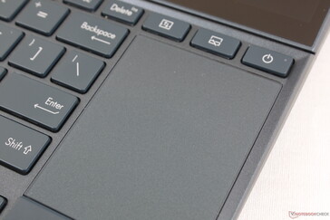 Klein touchpad. Er is geen virtuele NumPad-functie in tegenstelling tot sommige recente ZenBooks