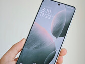 De Redmi K70E, hier te zien op een foto uit een gelekte video, wordt waarschijnlijk wereldwijd gelanceerd als de Poco F6. (Afbeelding: Weibo)