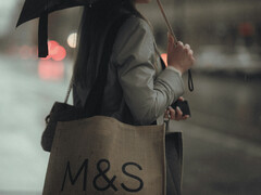 Marks & Spencer-winkel in het Verenigd Koninkrijk, waar een lek bij de leverancier een onderbreking van de dienstverlening veroorzaakte (Beeldbron: Unsplash/Aleksandr Rebenkov)