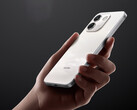 De Note 17 Pro Max ondersteunt tevens snelladen met 100 W. Afgebeeld: een promotiefoto waarop de achterkant van de telefoon te zien is.