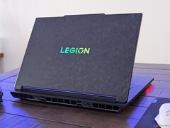 U zult vertrouwd willen raken met de vooraf geïnstalleerde LegionSpace-software op uw Legion 9 18 om al uw instellingen correct te krijgen (Afbeelding bron: Notebookcheck)