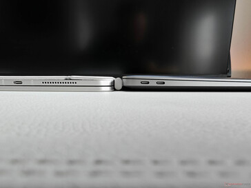iPad Pro 11 2025 M5 en Magic Keyboard (links) vs. Apple MacBook Air M1 (rechts)