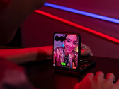 Het is onduidelijk hoe de Razr 50 er op dit moment uitziet, Razr 50 Ultra afgebeeld. (Afbeeldingsbron: Motorola)
