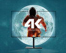 De XG323B-4K-OLED ziet er ongeveer hetzelfde uit als de XG323-4K-OLED2. Afgebeeld: een promofoto van de gamingmonitor. (Afbeeldingsbron: ViewSonic - bewerkt)