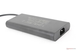 360 W GaN AC-adapter
