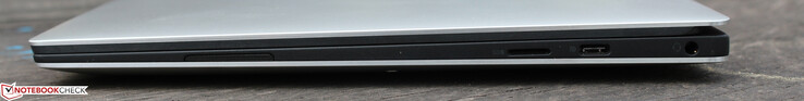 9305 rechterzijde: USB Type-C en een microSD-kaartlezer