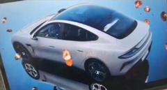 Een &quot;Xiaomi Car&quot; in het wild. (Bron: Autonieuws China)