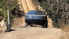 Cybertruck off-road testen op Hollister Hills SVRA &#039;steps&#039; (afbeelding: Dima Zeniuk/X)