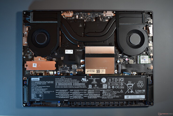 Lenovo ThinkBook 16p Gen 5: intern