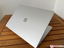 Microsoft Surface Laptop 5 15 review. Testapparaat geleverd door Microsoft Duitsland.