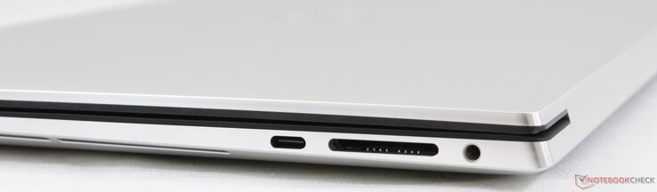 Rechts: USB Type-C 3.1 w/ Power Delivery en DisplayPort, SD-lezer, 3.5 mm-combo-audio