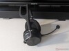 De zijkant van de Turtle Beach Stealth Pro II wordt getoond met de microfoon onder een hoek