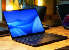 AppleHet MacBook-model met touchscreen, waarover al geruime tijd wordt gespeculeerd, zou naar verluidt worden gelanceerd met de M5 Pro- en M5 Max-chips in plaats van de M7.