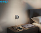 De nieuwe Anker Prime 160 W wandoplader zal naar verluidt drie poorten hebben. Afgebeeld - de 140 W laptoplader laadt een Apple Watch, een iPhone en een MacBook op. (Afbeeldingsbron: Anker - bewerkt)