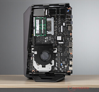 Asus ROG NUC 15 zonder zijklep