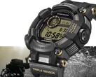 De Casio G-Shock Frogman GWF-D1000BC-1JF wordt vanuit een hoek getoond, waarbij de opvallende, asymmetrische kast en de band van composietmateriaal worden benadrukt.