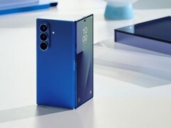 Samsung Galaxy Z Fold7 (foto) gebruikt titanium voor de achterkant. (Afbeeldingsbron: Samsung)