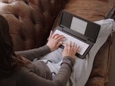 De Zerowriter Fold is een digitale typemachine met e-ink display